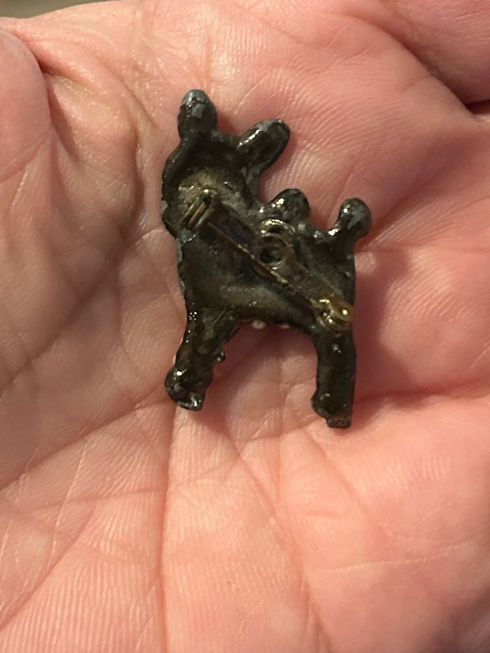 Vintage Fawn brooch